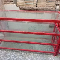 ویترین شیشه ای