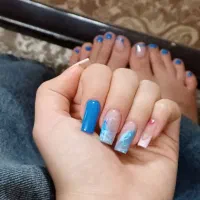 خدمات کاشت ناخن