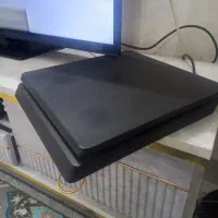 ps4 / پلی استیشن۴ /درحد نو /کم کارکرده/۲ دسته