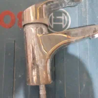 یک عدد روشوی وشیر آب|لوازم سرویس بهداشتی|خرمآباد, |دیوار