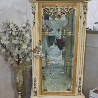 مبل سلطنتی ۷ نفری با ویترین ست|مبلمان خانگی و میز عسلی|قم, قلعه کامکار|دیوار