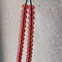 تسبیح کهربا آب حیاط