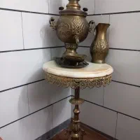 تزئینی(سماور برنجی با میز)