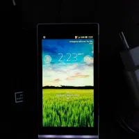 سونی Xperia L با حافظهٔ ۸ گیگابایت