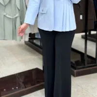 فروشنده خانم (پوشاک زنانه)