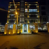 120 متر سه خواب 20 ساله بسیار تمیز