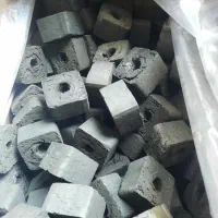 کار در کارگاه زغال فشرده