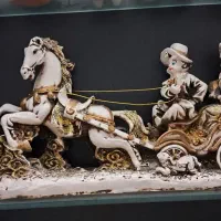 مجسمه و کالسکه|مجسمه، تندیس، ماکت|خمینی‌شهر, |دیوار