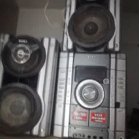 باسلام یک عدد ظبط سونی بدون کنترل