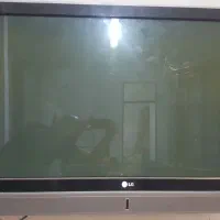 ال سی دی نیاز تعمیر  جلوش چشمک می‌زنه روشن نمیشه