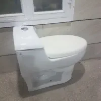 سنگ توالت فرنگی در حد نو