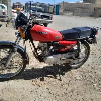 هوندا ۱۲۵ نامی تک‌برگ سند