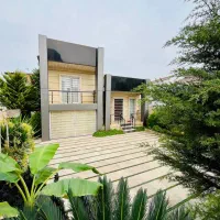 ویلا-نیم-پیلوت-حیاط-سازی-عالی-شهرکی-سند-تک-برگ