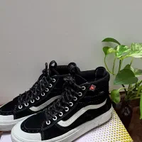 کفش ضد اب vns