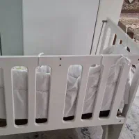 تخت کنارمادر