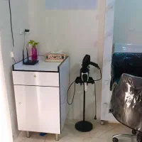 فروش تجهیزات آرایشگاهی در حد نو|آرایشگاه و سالنهای زیبایی|سیرجان, |دیوار