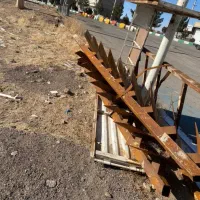 پله فلزی رفت برگشت شمشیری