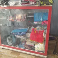 یک عدد ویترین سالم