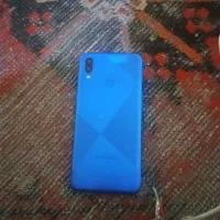 a10sسالم بدون مشگل فقط تاجش ترک دارد ولی کار می‌