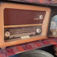 حدود 25تا تلویزیون و رادیو عتیقه ارسال از اصفهان|کلکسیون اشیاء عتیقه|اهواز, نادری|دیوار