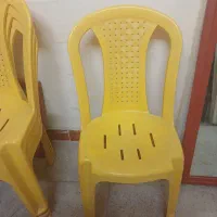 ۶ تاصندلی خوشرنگ وسالم