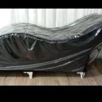 تخت|صندلی و نیمکت|ری, تصفیه خانه|دیوار