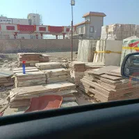 فروشنده و منشی   خانم