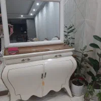 آیینه وکنسول