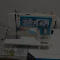 سلام   یک عدد چرخ خیاطی    تمیز به فروش میرسد