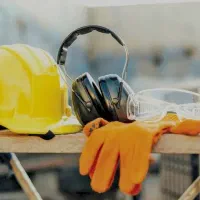 استخدام نیروی کار