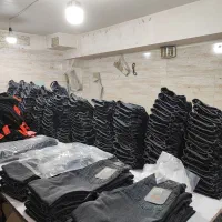 کارگر ساده آقا جهت کار در بسته بندی شلوار لی