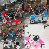 سه چرخه دسته دار، موزیکال دار ،چراغ دار نو وآکبند|اسباب‌‌بازی|تبریز, |دیوار