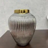 گلدان هولوگرامی