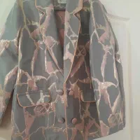 کت صورتی با رگه های طلایی سایز ۴۰ ۴۲