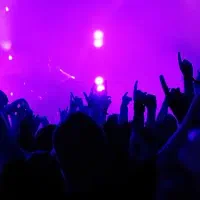 تدریس تخصصی و تضمینی موسیقی کارشناس خانم