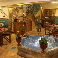 استخدام نیرو - رستوران مکو|استخدام خدمات فروشگاه و رستوران|کرمان, |دیوار