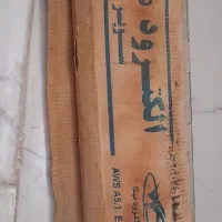 اهن  ۱۶شاخه وچند کیلو سیم جوش و نبشی ۴۰عدد هست