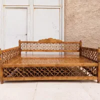 تخت نشیمن گره چینی تمام چوب روس|مبلمان خانگی و میز عسلی|شیراز, دشت چنار|دیوار