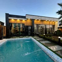 ویلا-500-متری-استخردار-شهرکی-فول-فرنیش-وسند-تک-برگ