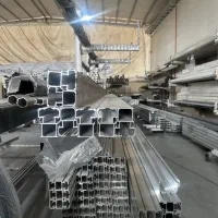 کارگر فنی آلومینیوم کار (درب و پنجره و کرکره برقی)