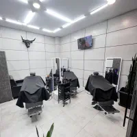 استخدام کاراموز و آرایشگر ماهر اقا