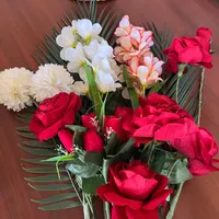 گل مصنوعی فقط ۳۰۰ تومان