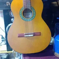 گیتار|گیتار، بیس، امپلیفایر|ایوان, |دیوار