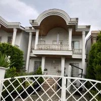 ویلا کلاسیک ۲۲۰متر /نما جنگل/سند شش دانگ