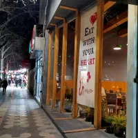 رستوران. فست فود. سالن کار