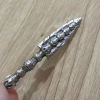 گردنبند طرح شمشیر