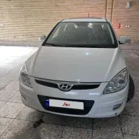 هیوندای i30