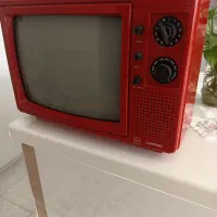 تلویزیون سیاه و سفید کوه فرد