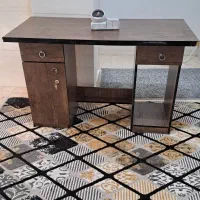 میز تحریر کامپیوتر