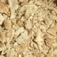 ۱/۵تن نان خشک فروشی بسیار تمیز بدون ی ذره اشغال